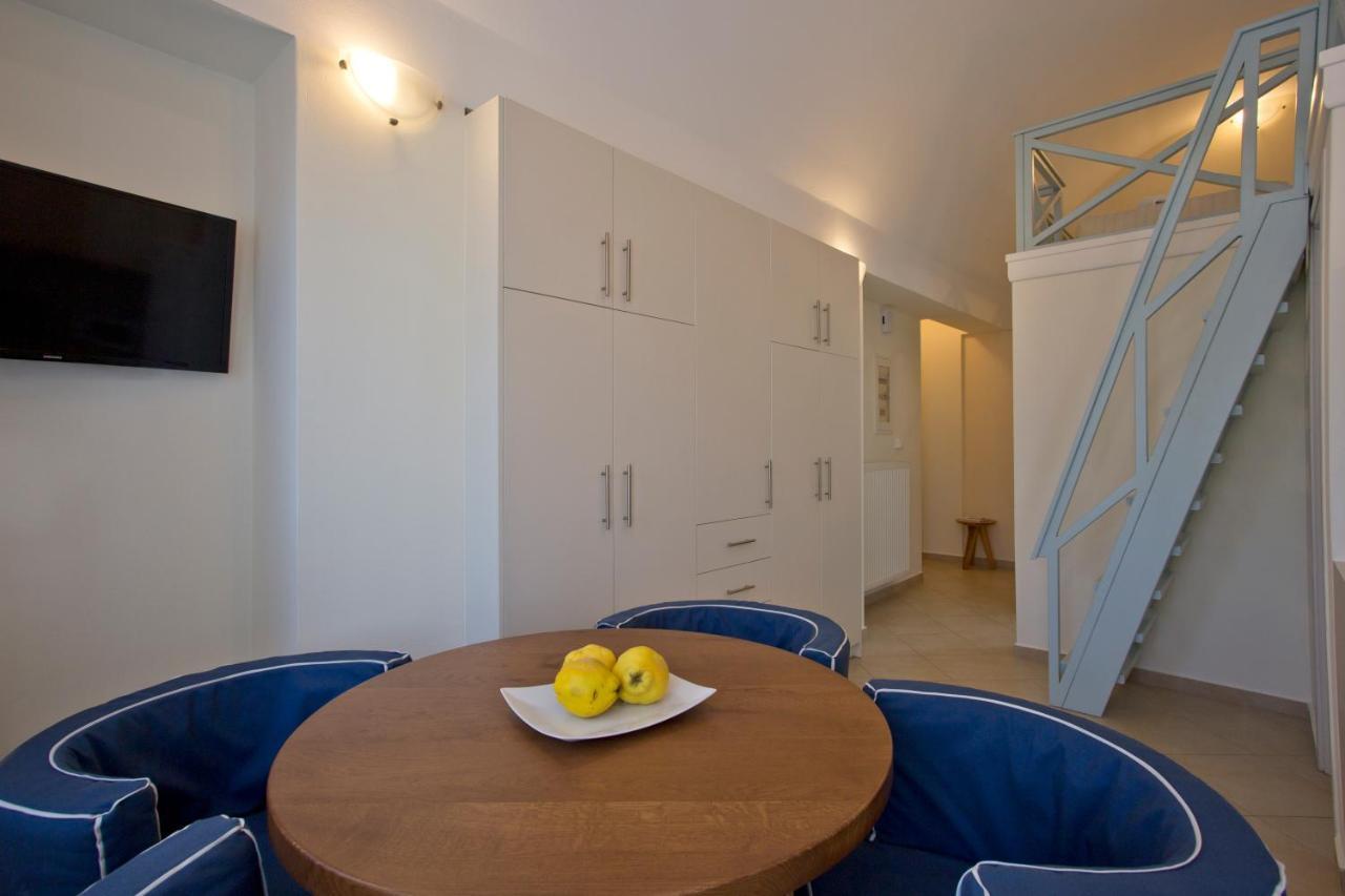 Santorini Med Homes - Sunday Apartment Mesaria Exteriör bild