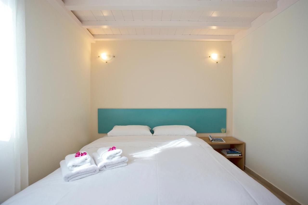 Santorini Med Homes - Sunday Apartment Mesaria Exteriör bild