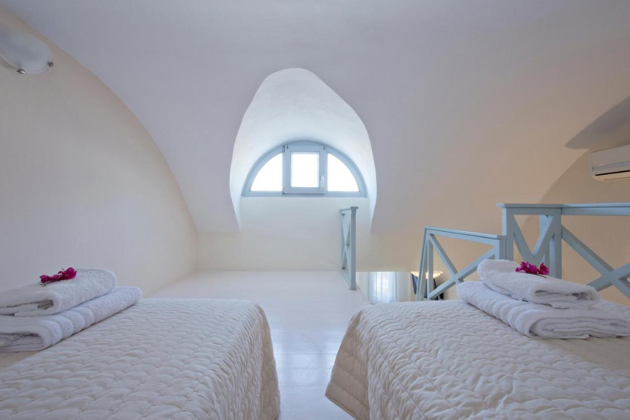 Santorini Med Homes - Sunday Apartment Mesaria Exteriör bild